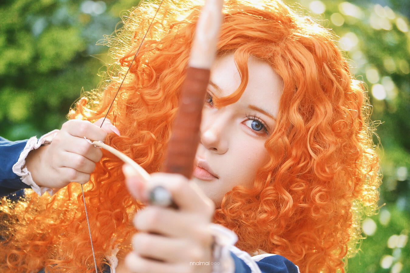 Shoot with Nikon D3100 (+ Andoer GN40) & Nikon AF-S DX 55-300mm f/4.5-5.6G ED VR (+ K&F Concept A-Series HD Black Mist Diffusion 1/4). No rim light or other direct light sources were used.