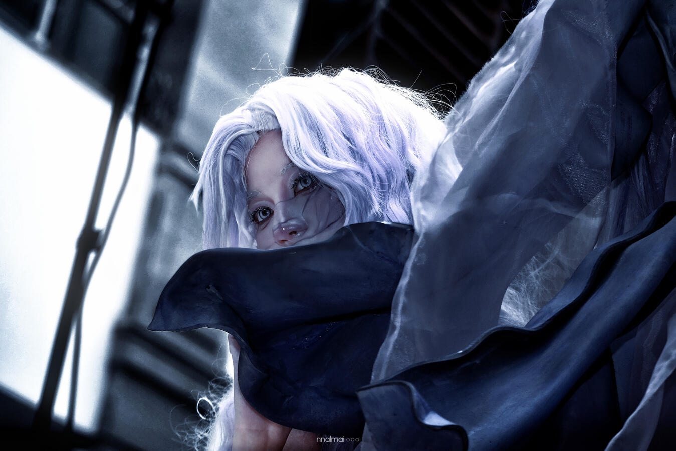 Shoot with Nikon D3100 (+ Andoer GN40) & Nikon AF-S DX 55-300mm f/4.5-5.6G ED VR (+ K&F Concept A-Series HD Black Mist Diffusion 1/4). No rim light or other direct light sources were used.